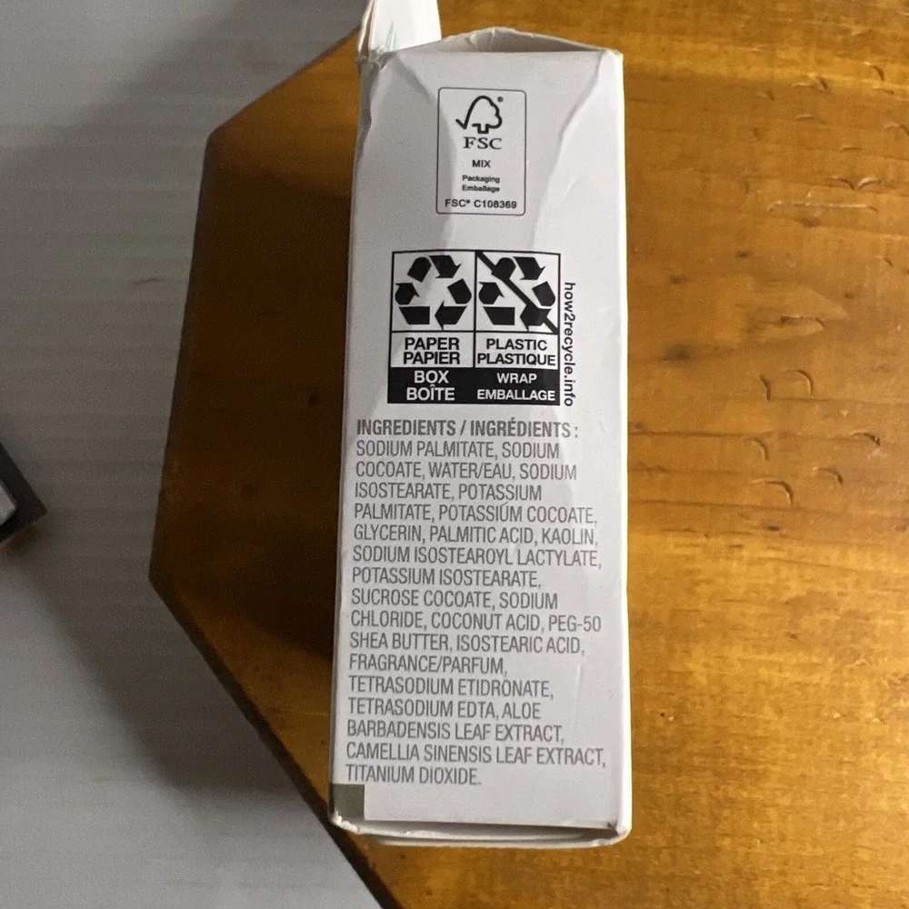 SCHICK INTUITION 3 PACK CARTRIDGE REFILLS SENSITIVE CARE (ALOE & VITAMIN E) - Picture 6 of 7